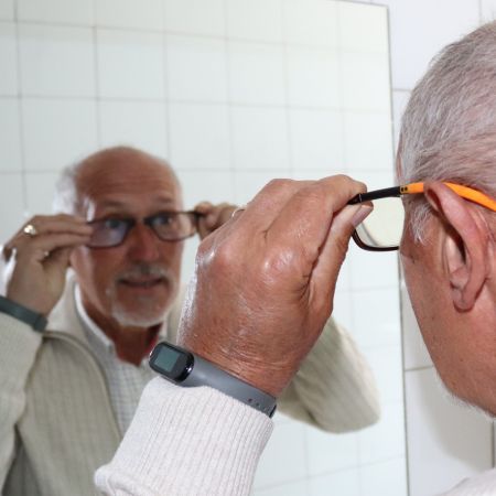 /reading-glasses-images/
